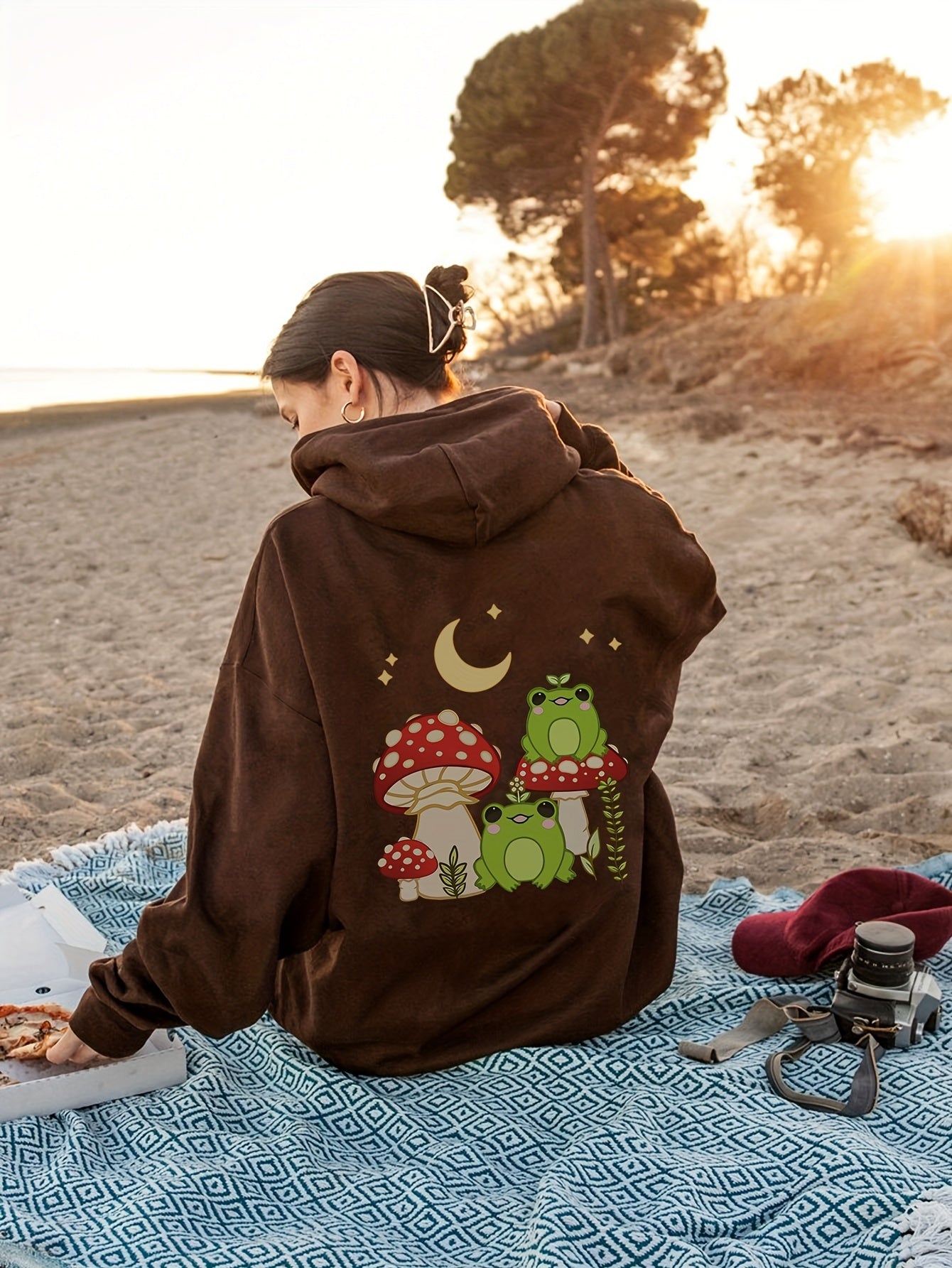 Antmvs Plus Size Casual Sweatshirt, Women's Plus Cute Frog & Mushroom Print Long Sleeve Drawstring Hooded Pullover Sweatshirt With Kangaroo Pockets, Casual Tops For Fall & Winter, Plus Size Women's Clothing