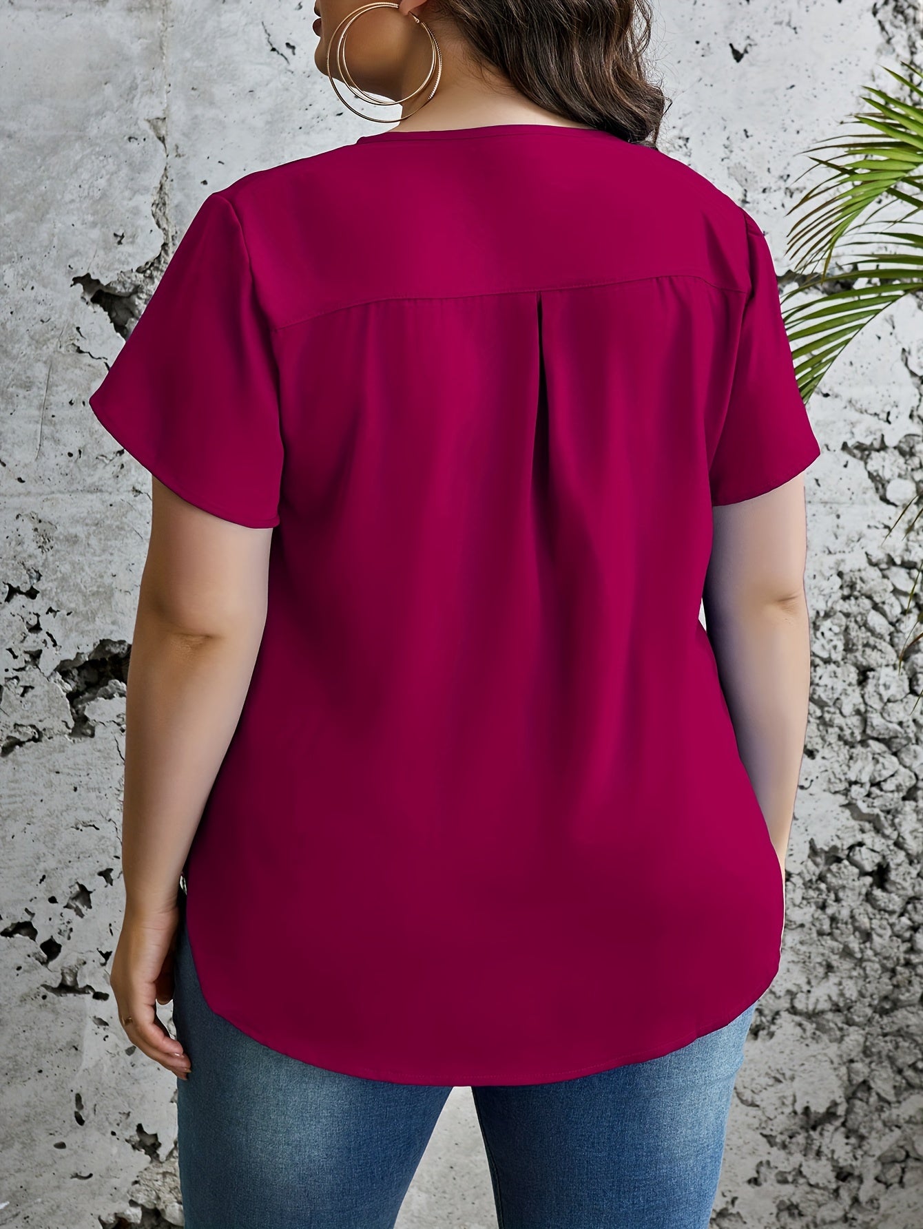 Plus Size Chic Ruched Blouse - Flattering Solid Colors, Crew Neck, Short Sleeves - Perfect Casual Style for Spring & Summer - Curvy Womens Fashion Clothing