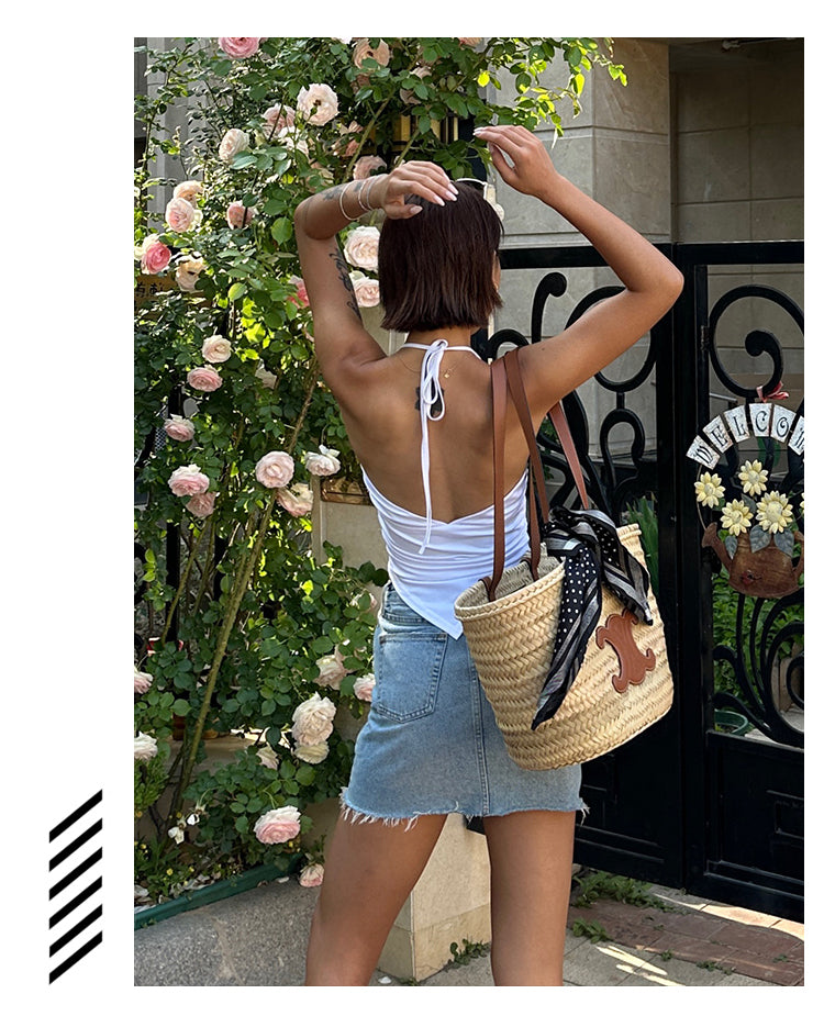 Antmvs Kira Solid Color White Halter Neck V-Neck Cropped Top