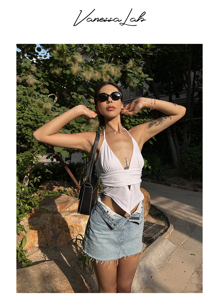 Antmvs Kira Solid Color White Halter Neck V-Neck Cropped Top