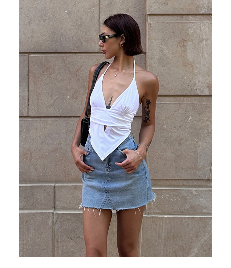 Antmvs Kira Solid Color White Halter Neck V-Neck Cropped Top