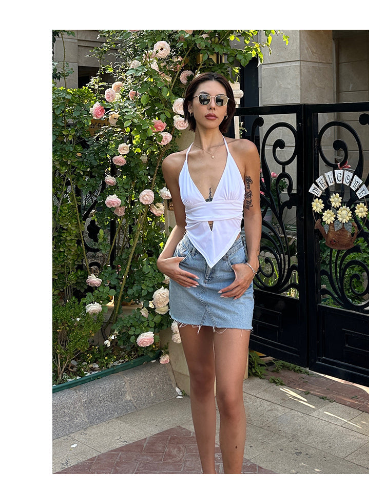 Antmvs Kira Solid Color White Halter Neck V-Neck Cropped Top
