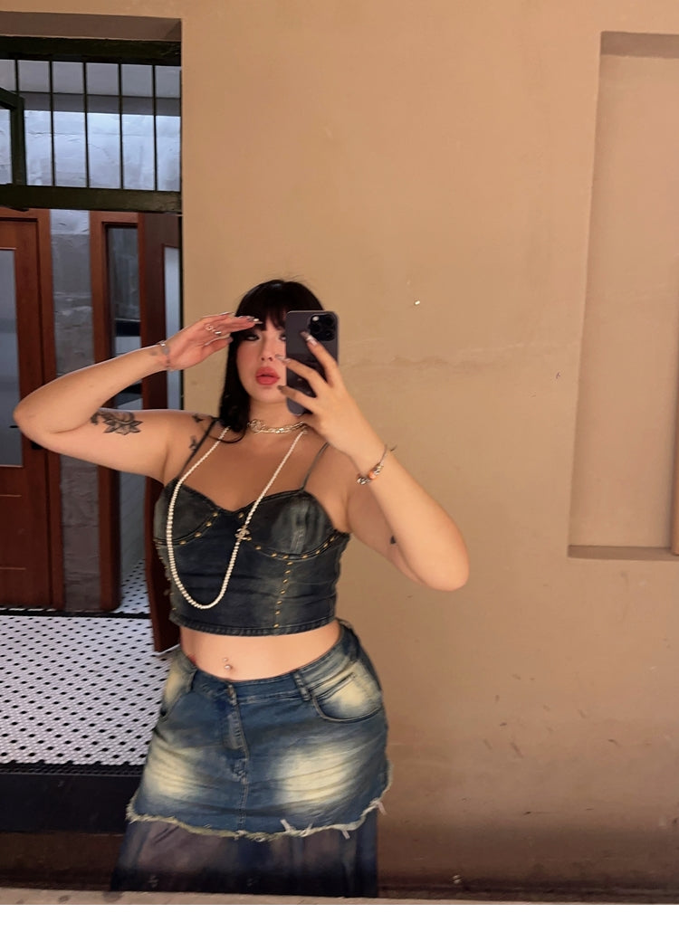 Antmvs Ilian Plus Size Denim Washed Studded Spaghetti Strap V-Neck Slim Cropped Camisole Top