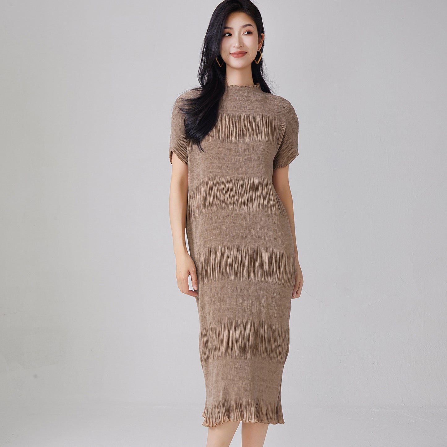 2025 dress summer women's summer high sense 2025 new loose large size temperament simple and versatile medium and long dress