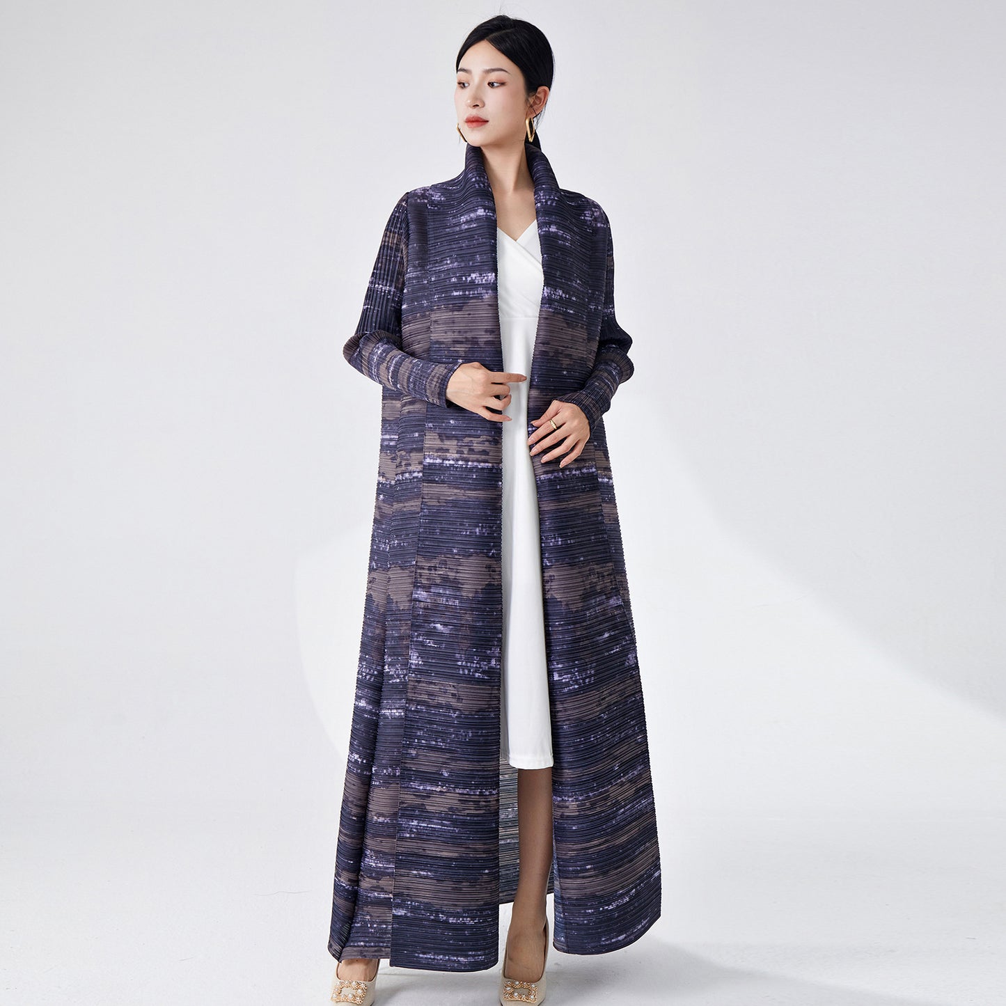 2025 Hot trade Sanzhai coat coat women's new large lapel collar printed lace-up long versatile trench coat cardigan temperament robe