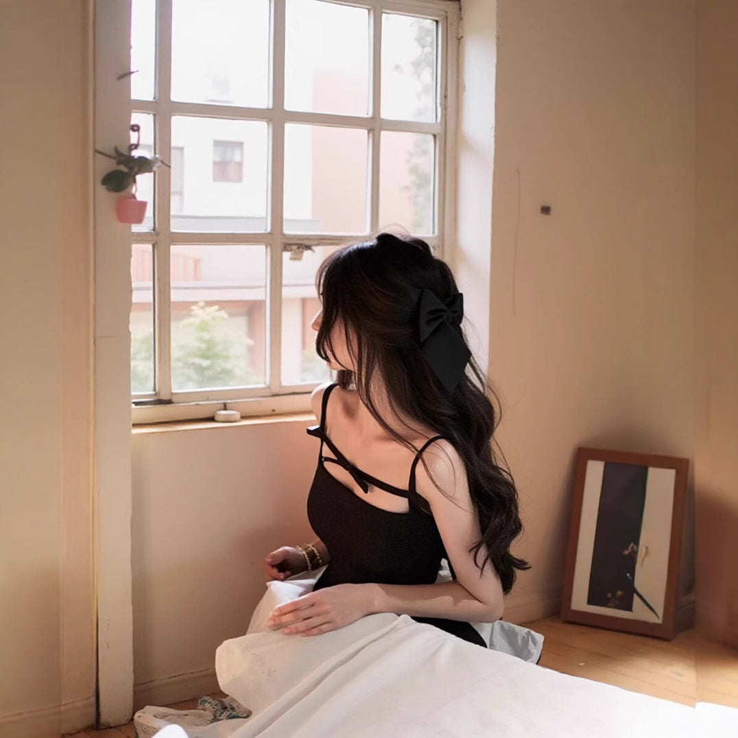 2025 Xiaoxiangfeng black bow neck dress women's summer waist daughter wind lotus leaf edge a word skirt
