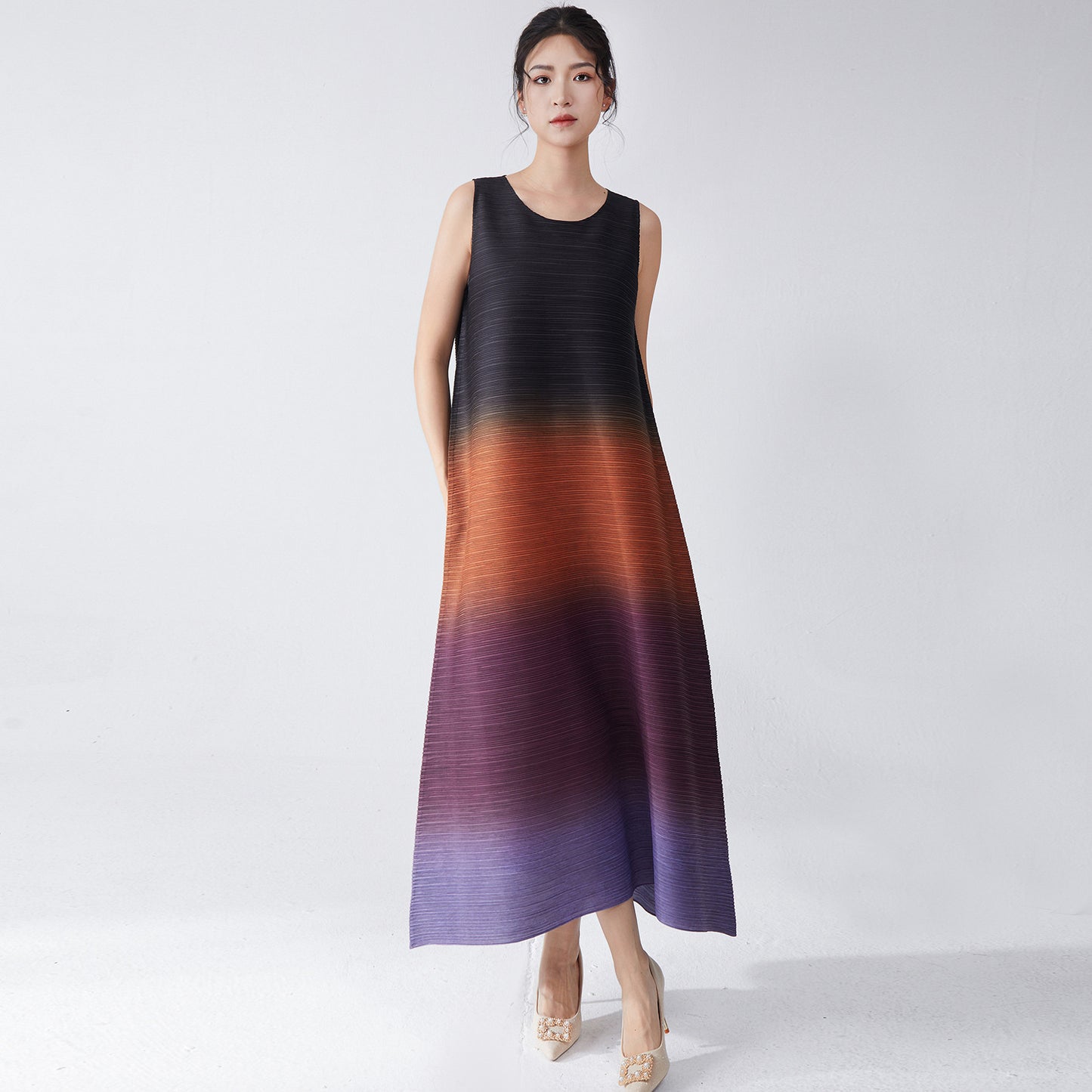 2025 A hair dress women's high-end wear 2025 new models gradually change sleeveless loose long dress tide