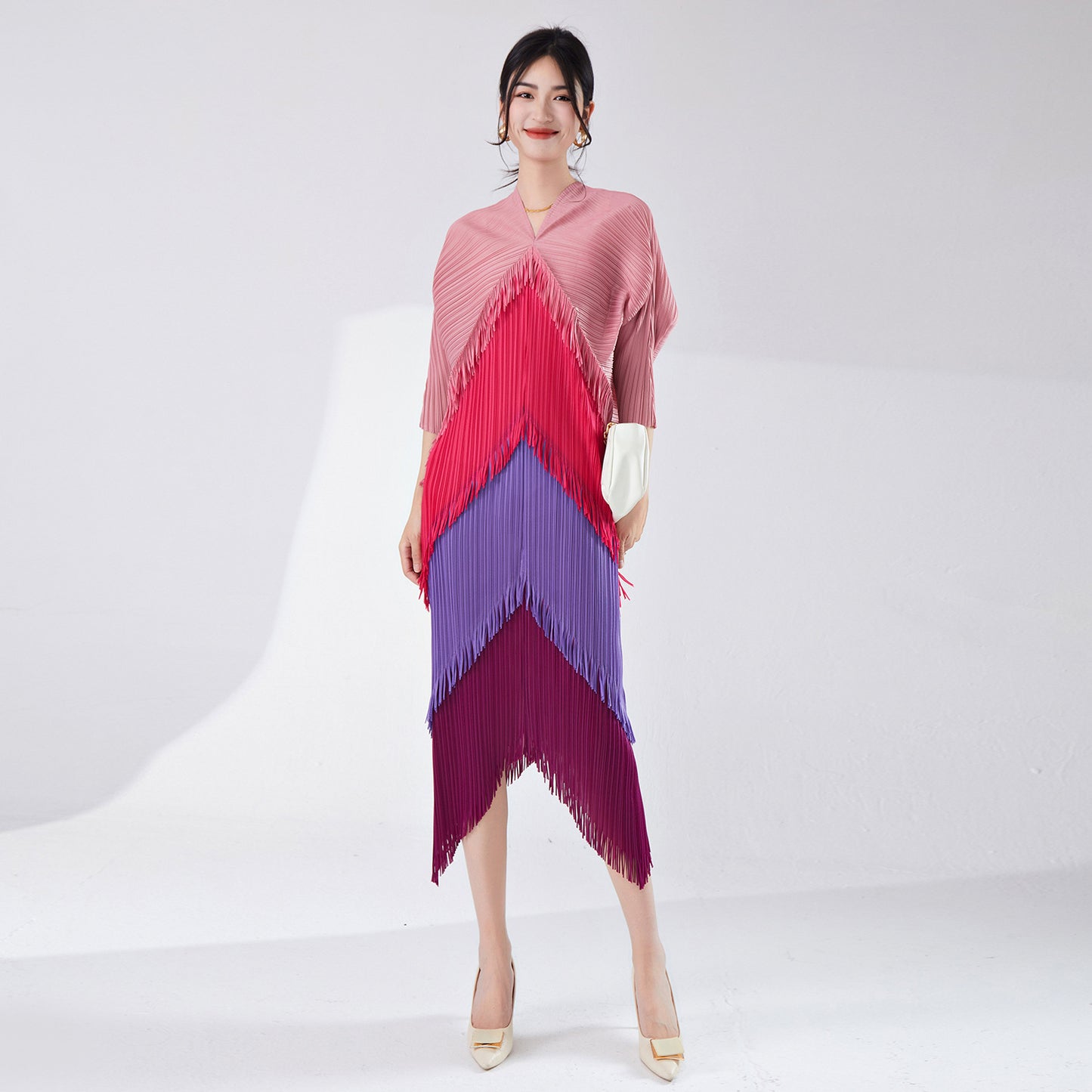 2025 hot-selling dress spring and summer women's design sense contrasting colors tassel irregular loose large-size temperament skirt Popularan goods