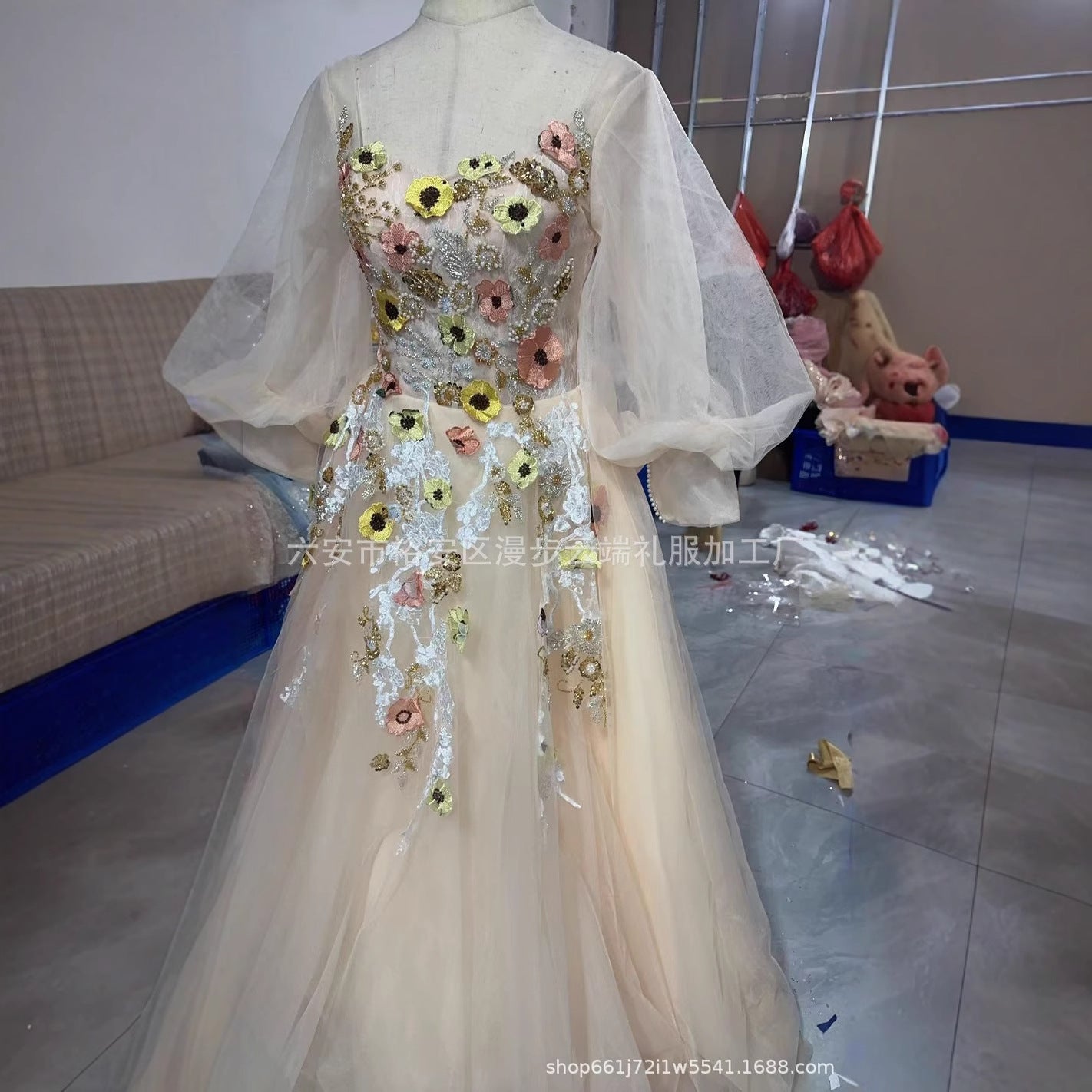 2025 light wedding dress new color dress long-sleeved banquet dress princess dress