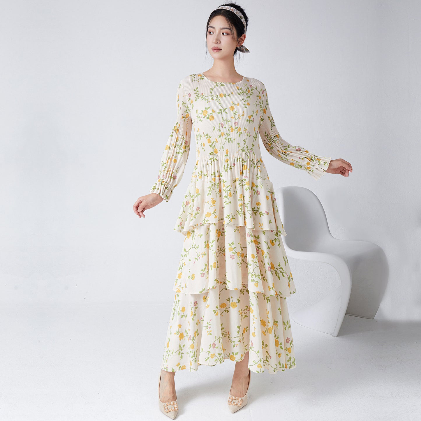 2025 Fashion dress high-end floral dress retro long-sleeved a-word skirt temperament versatile cake dress long dress women
