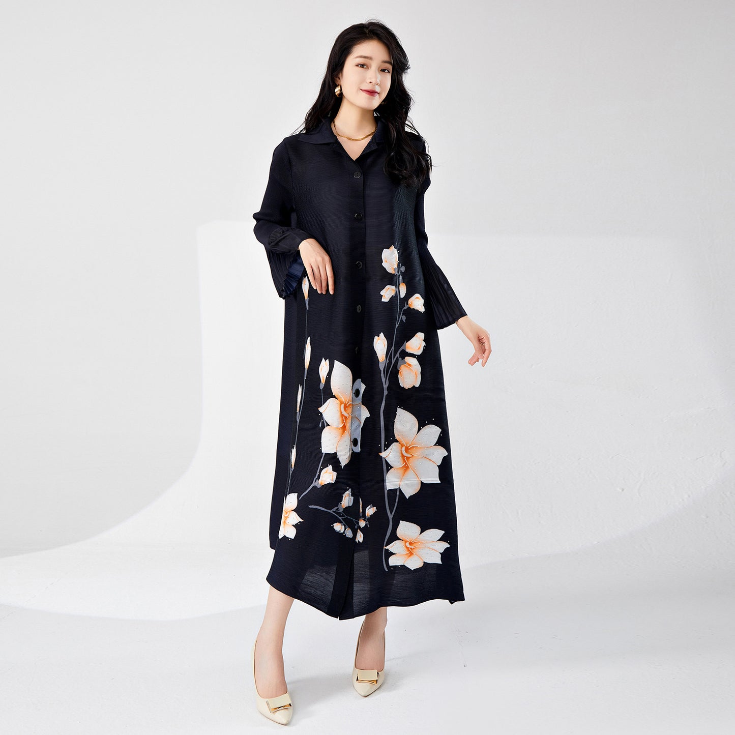 2025 Large size dress summer women's high-end pleated texture lapel loose age-reducing middle-aged mother outfit elegant skirt