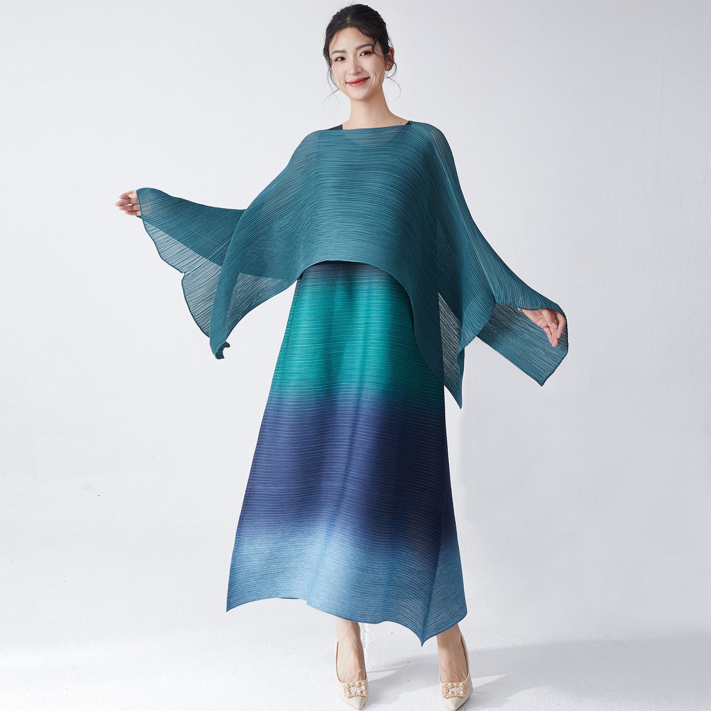 2025 A hair dress women's high-end wear 2025 new models gradually change sleeveless loose long dress tide