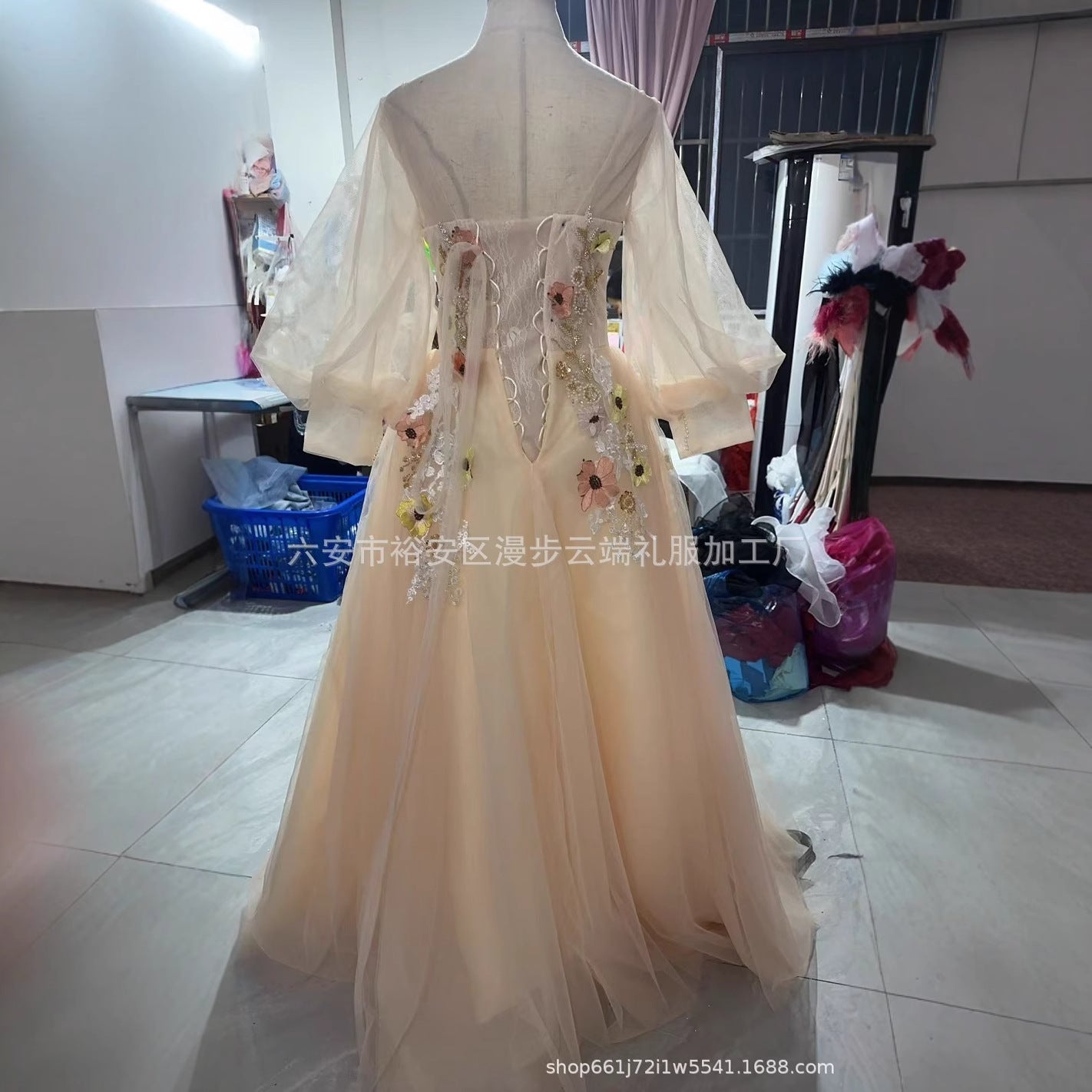 2025 light wedding dress new color dress long-sleeved banquet dress princess dress