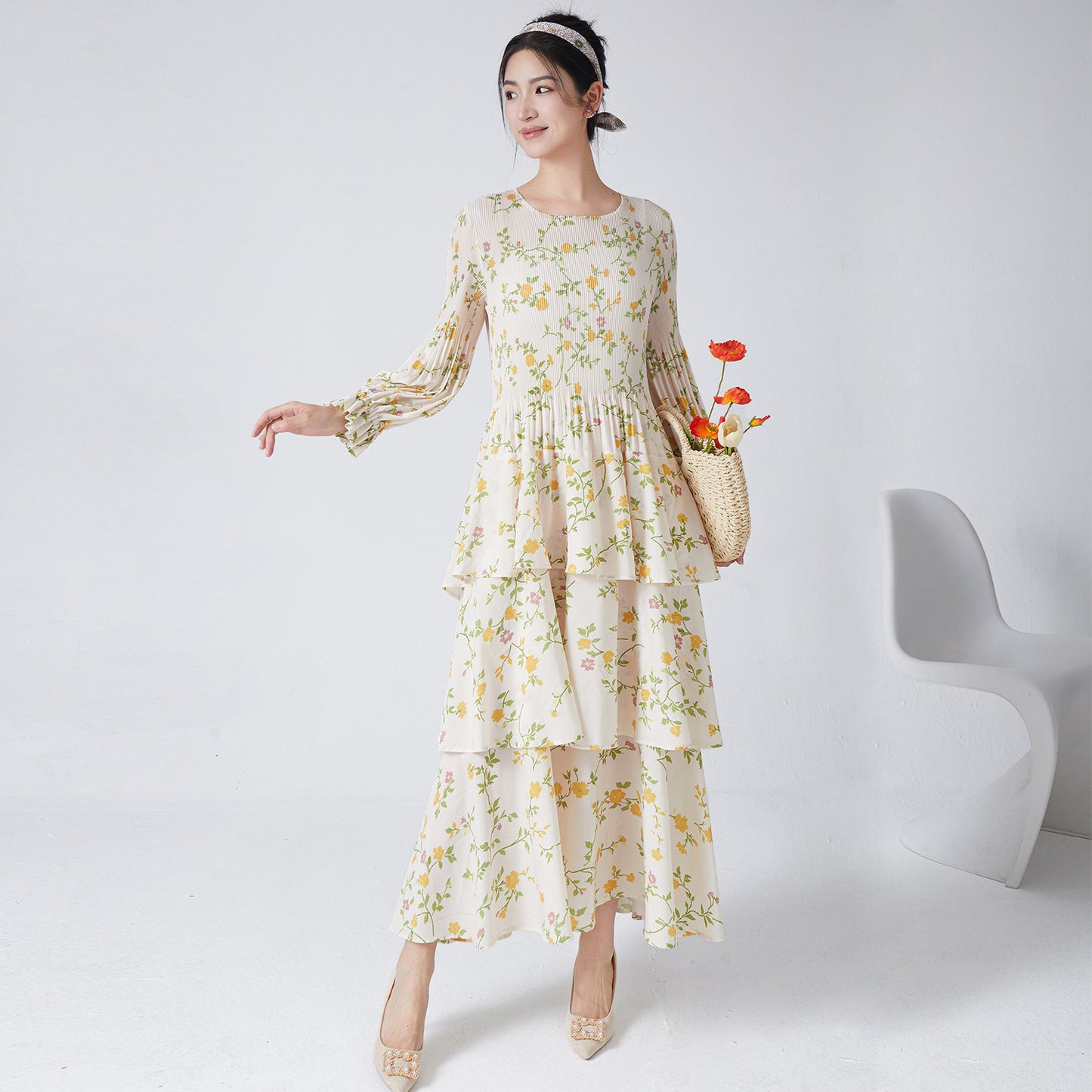 2025 Fashion dress high-end floral dress retro long-sleeved a-word skirt temperament versatile cake dress long dress women