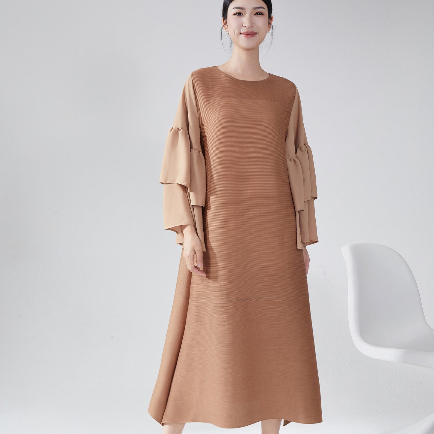 2025 Hot trade women's clothing autumn high-end dress loose large size horn sleeve 2025 new temperament elegant medium and long dress