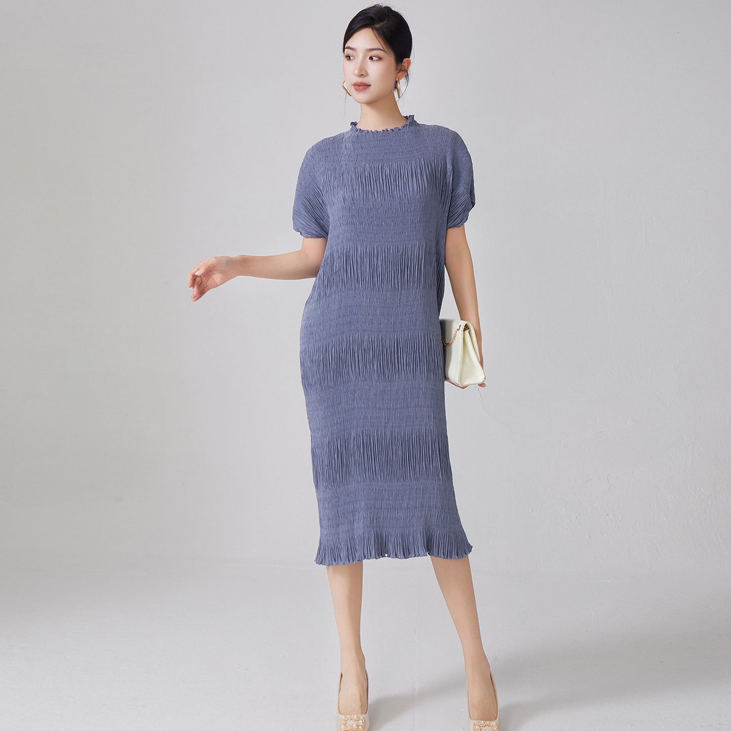 2025 dress summer women's summer high sense 2025 new loose large size temperament simple and versatile medium and long dress