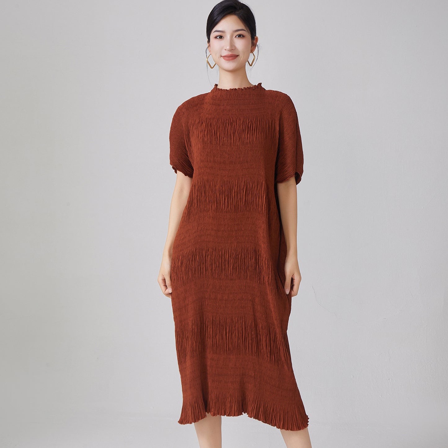 2025 dress summer women's summer high sense 2025 new loose large size temperament simple and versatile medium and long dress