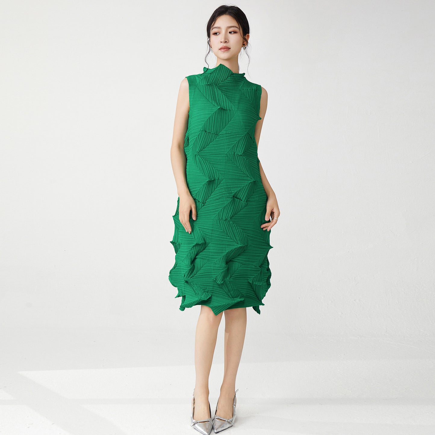 2025 counter quality skirt women's summer dress high-end temperament design sense sleeveless loose versatile medium and long skirt