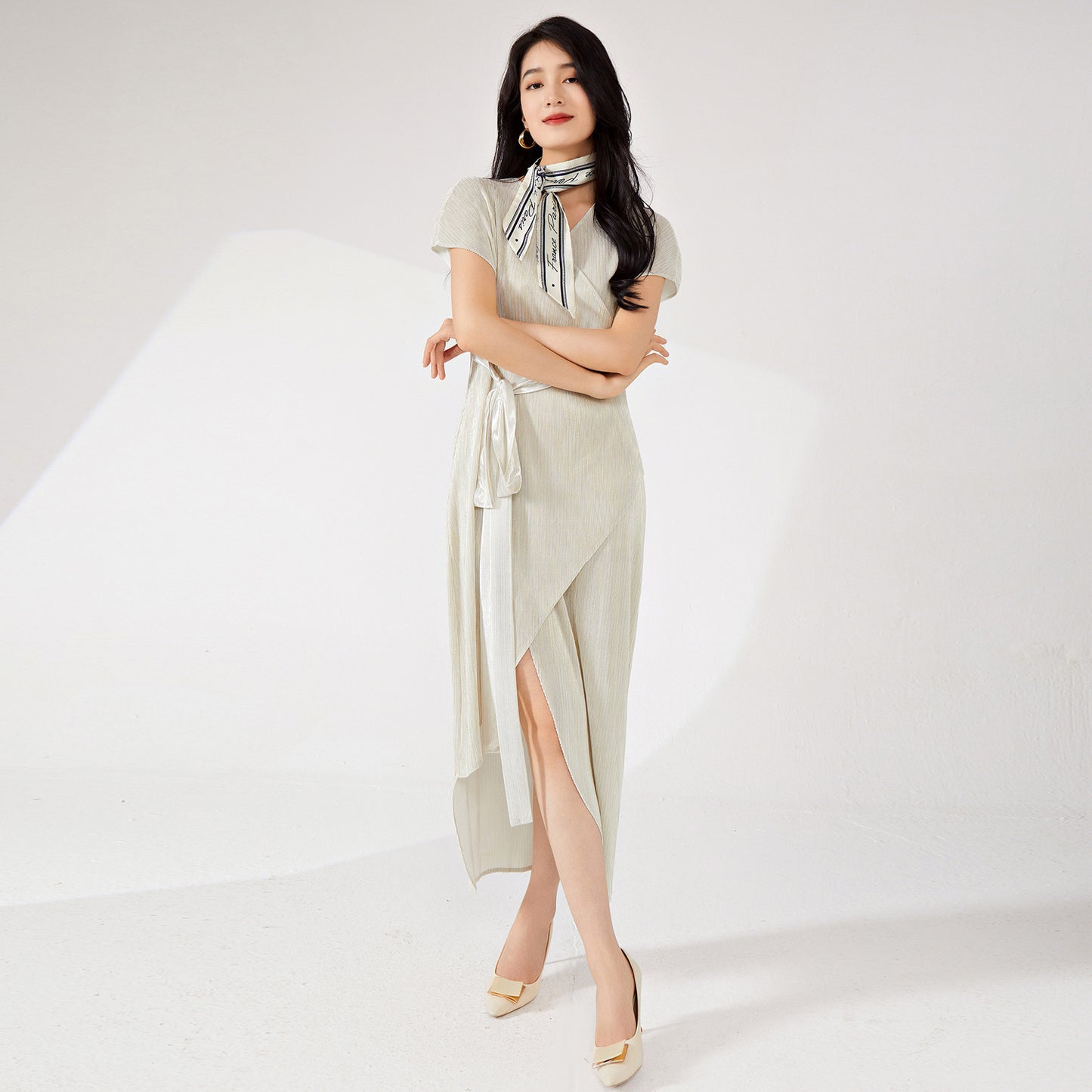 2025 dress spring and autumn women's high-end sense spring and summer new metal texture irregular split tie dress long dress
