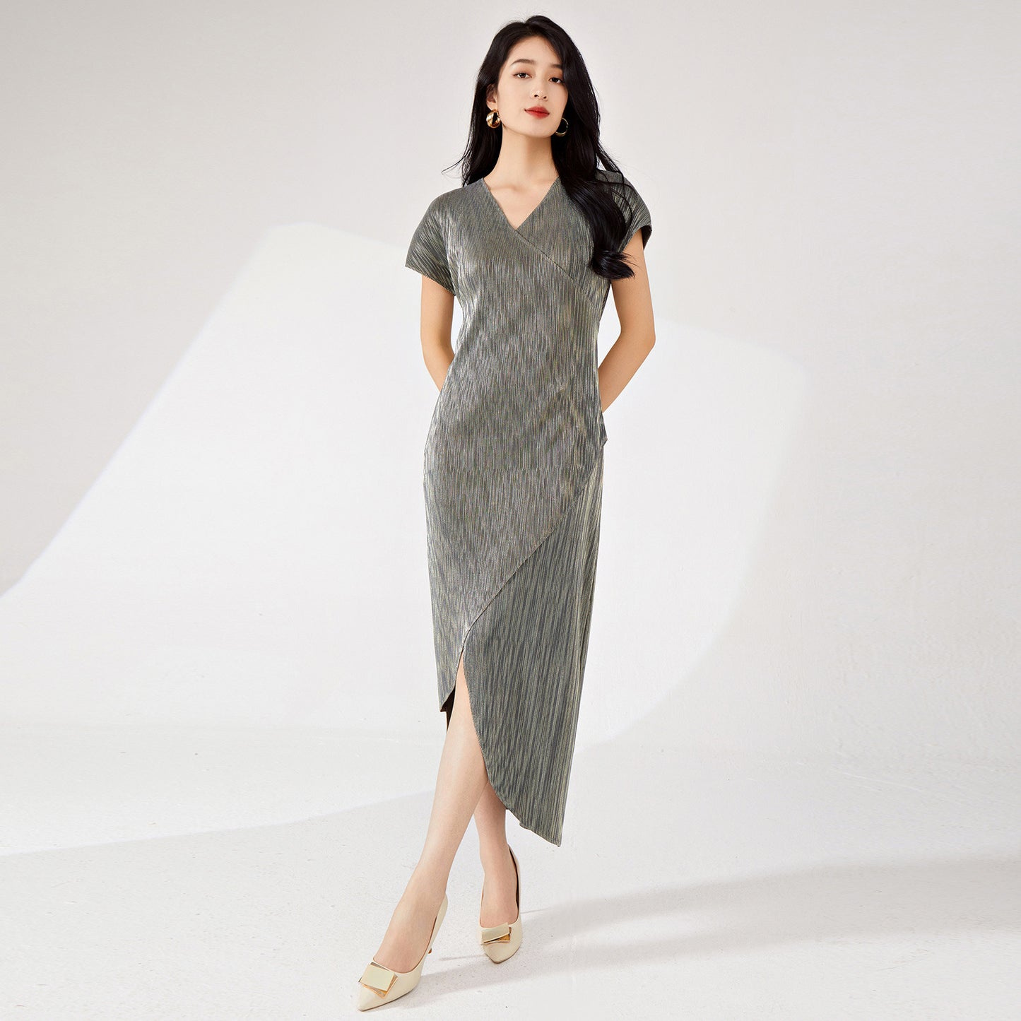 2025 dress spring and autumn women's high-end sense spring and summer new metal texture irregular split tie dress long dress
