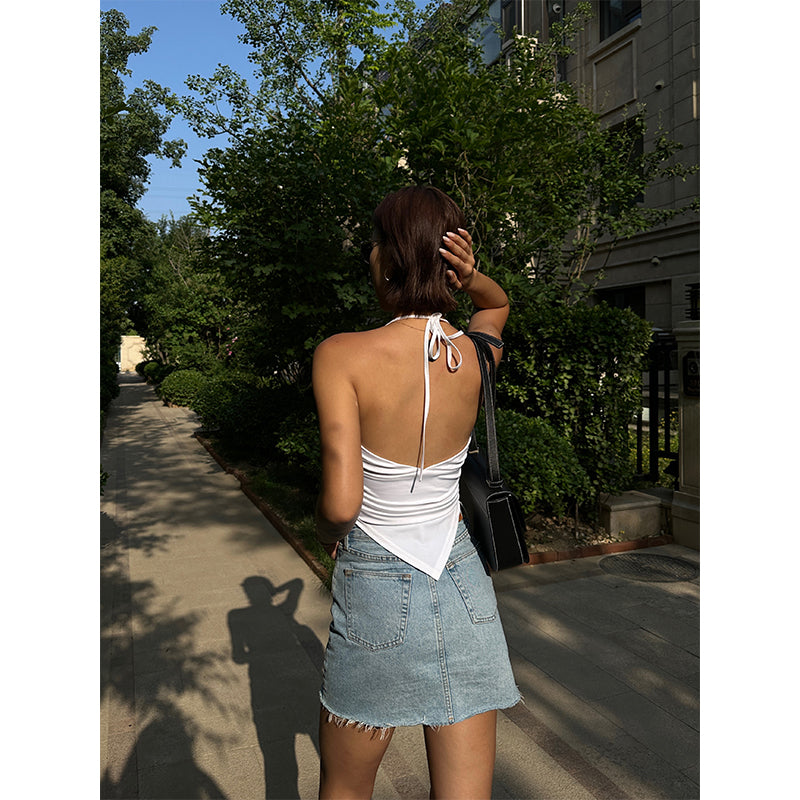 Antmvs Kira Solid Color White Halter Neck V-Neck Cropped Top