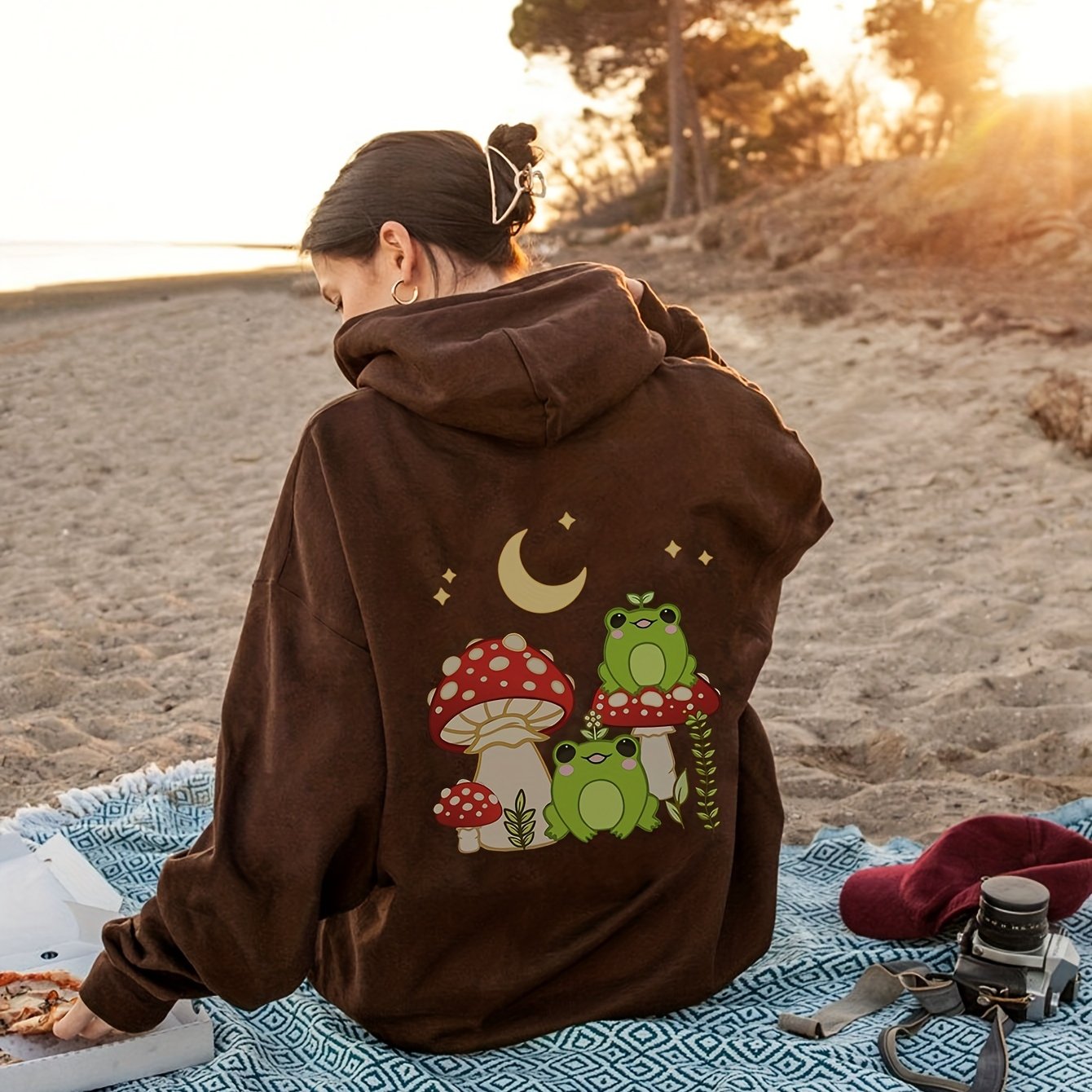 Antmvs Plus Size Casual Sweatshirt, Women's Plus Cute Frog & Mushroom Print Long Sleeve Drawstring Hooded Pullover Sweatshirt With Kangaroo Pockets, Casual Tops For Fall & Winter, Plus Size Women's Clothing