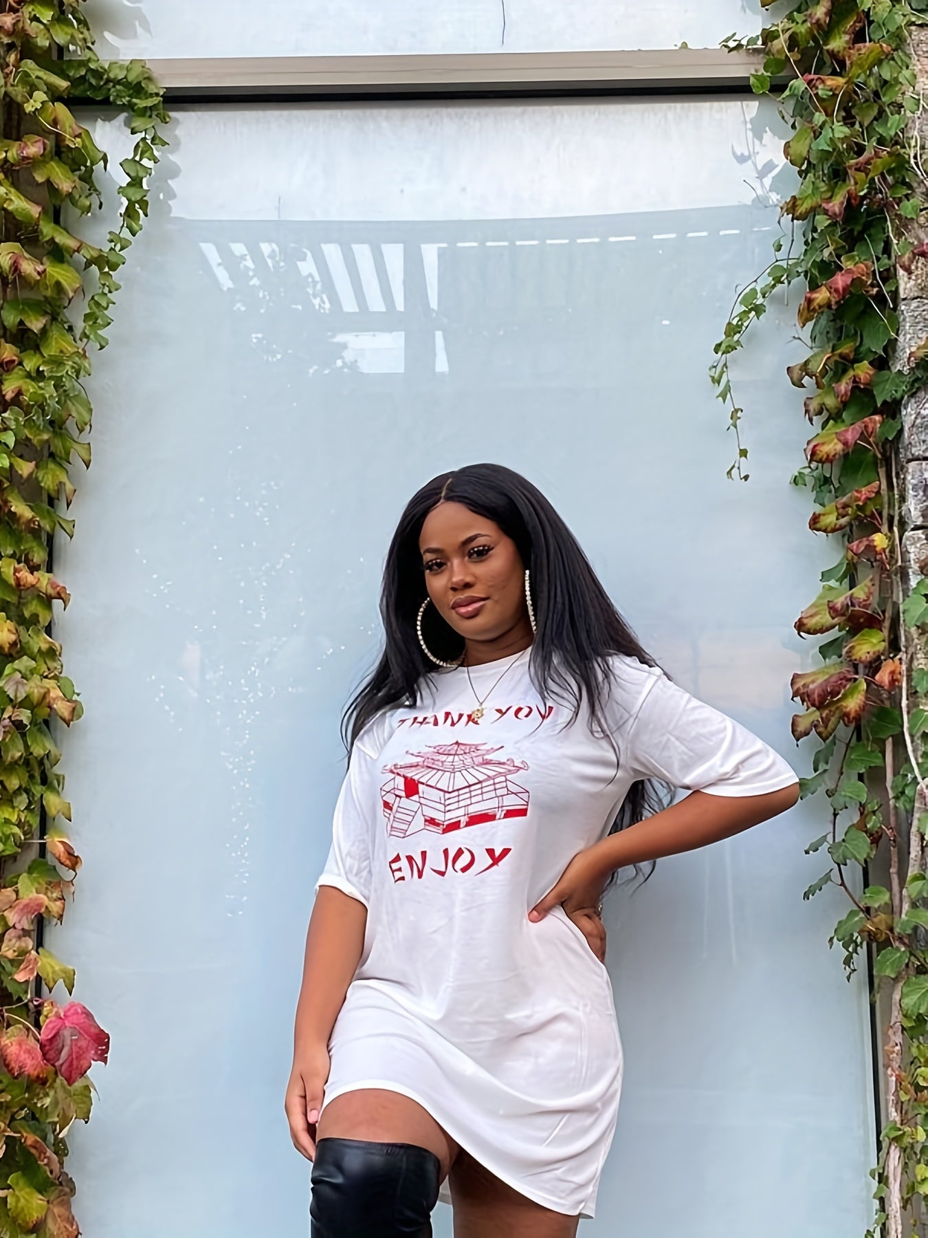 Antmvs Plus Size Casual Tee Dress, Women's Plus Building & Letter Print Short Sleeve Round Neck Dress
