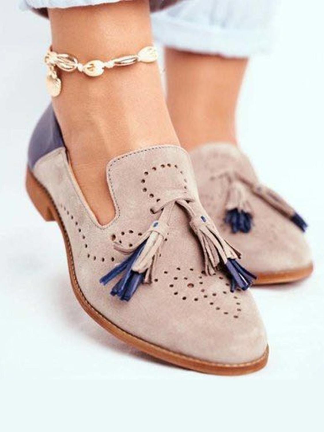 Tassels Decor Perforated Casual Sandals