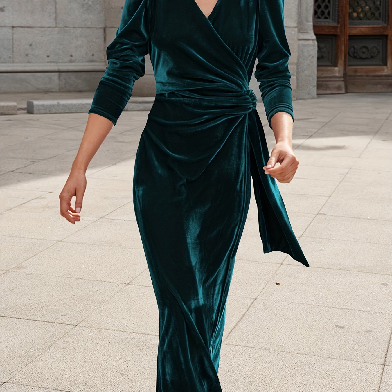 Antmvs Plus Size Elegant Party Dress, Women's Plus Solid Velvet Lantern Sleeve Surplice Neck Slight Stretch Dress