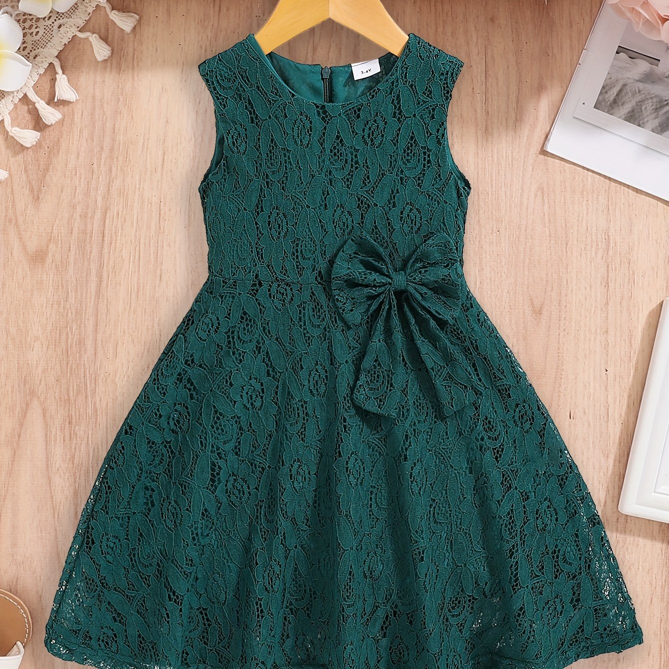 3-10 Years Old Girls Lovely Sleeveless Fit and Flare Lace Party Dress with Bowknot Front - Knee High, Non-Stretch, Solid Color, Casual Style for Summer