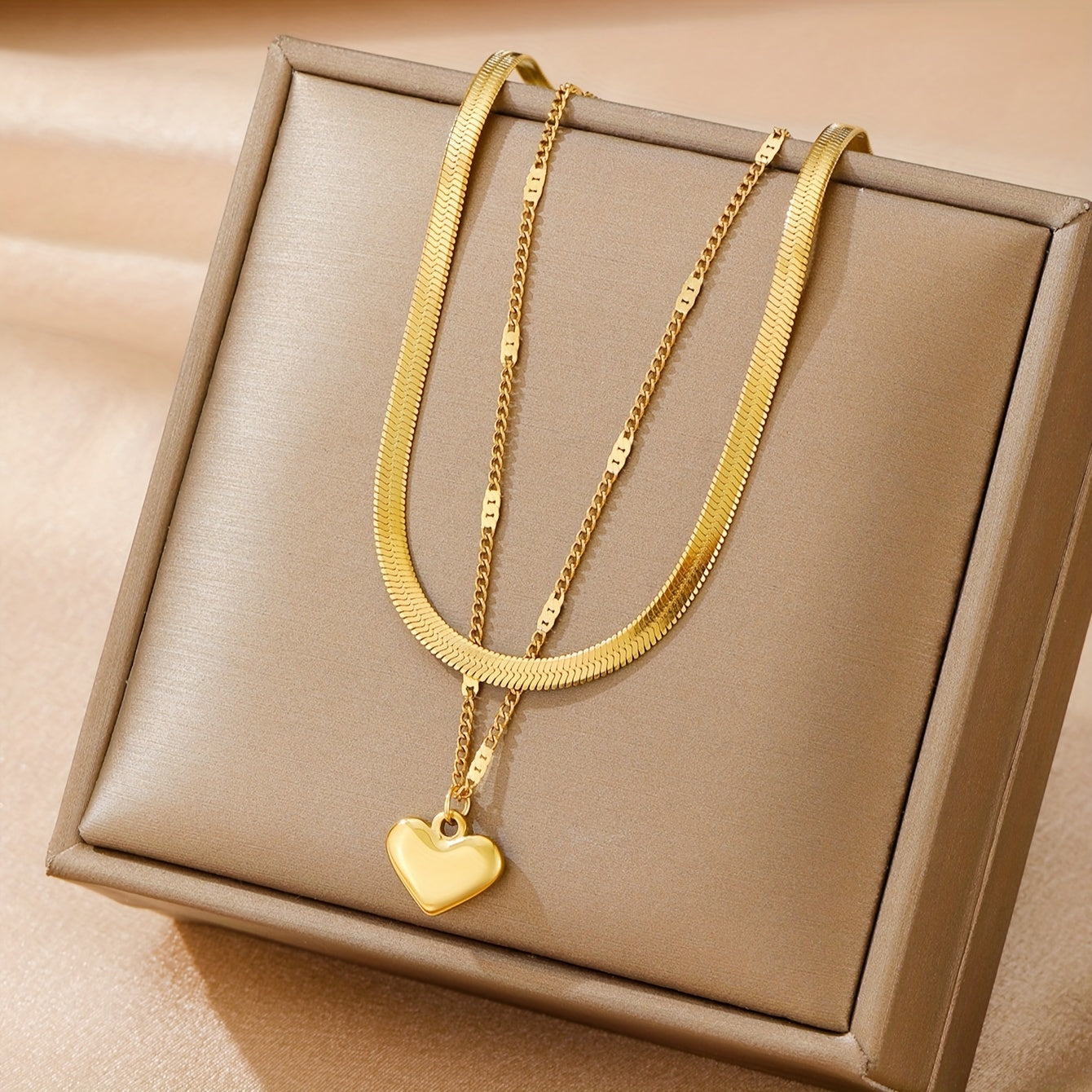 A Stainless Steel Gold-plated Double-layer Stacked Love Design Necklace, Simple Casual Retro Trend, Versatile Women's Street Daily Commuter Holiday Party Wear