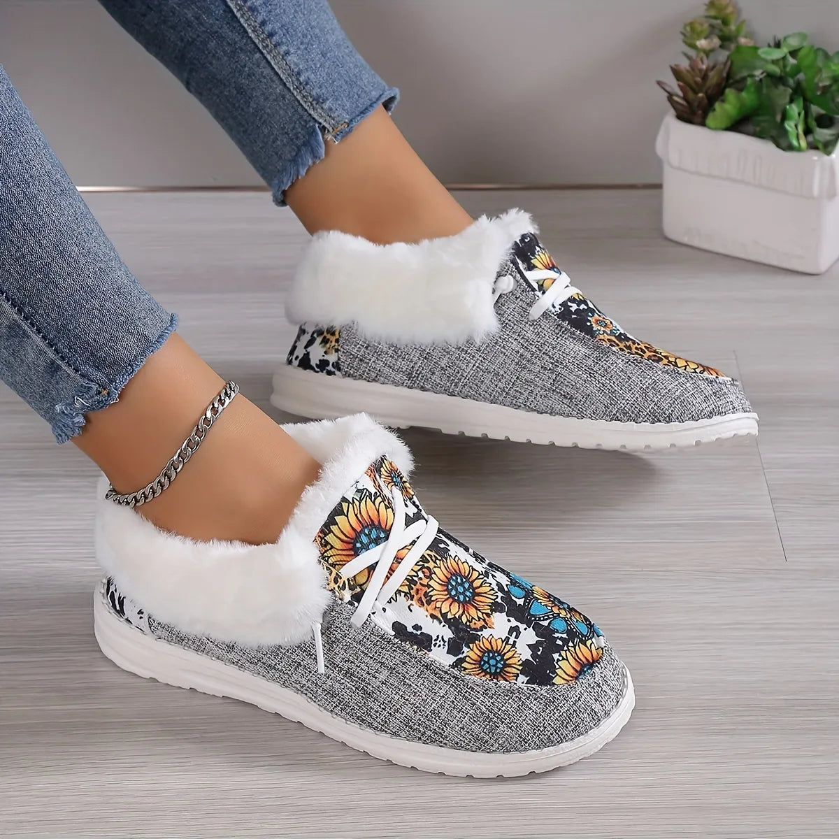 Women Plush Lined Snow Boots Sunflower Print Cozy Slip On Fuzzy Canvas Shoes Thermal Ankle Boots