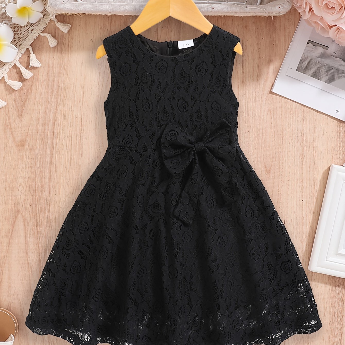 3-10 Years Old Girls Lovely Sleeveless Fit and Flare Lace Party Dress with Bowknot Front - Knee High, Non-Stretch, Solid Color, Casual Style for Summer