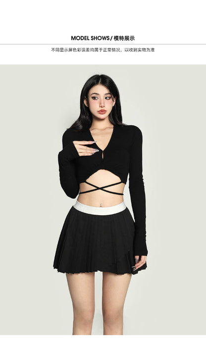 Antmvs Alana Solid Color Black V-Neck Cut Out Long Sleeve Lace Up Slim Cropped Top