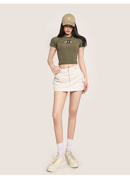 Antmvs Riley Solid Color Short Sleeve Metallic R Design Slim Cropped Top