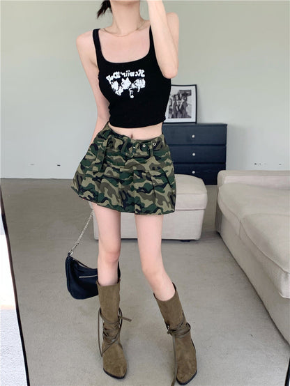 Antmvs Sunio Graphic Letter Print Red Spaghetti Multi-Strap Slim Cropped Camisole Top