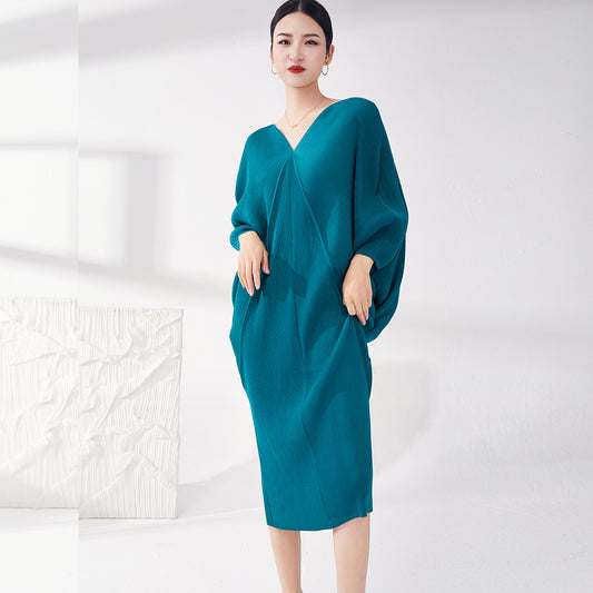 2025 hot-selling dresses, new women's high-end large-size women's clothing, bat sleeves, loose and irregular medium and long dresses.