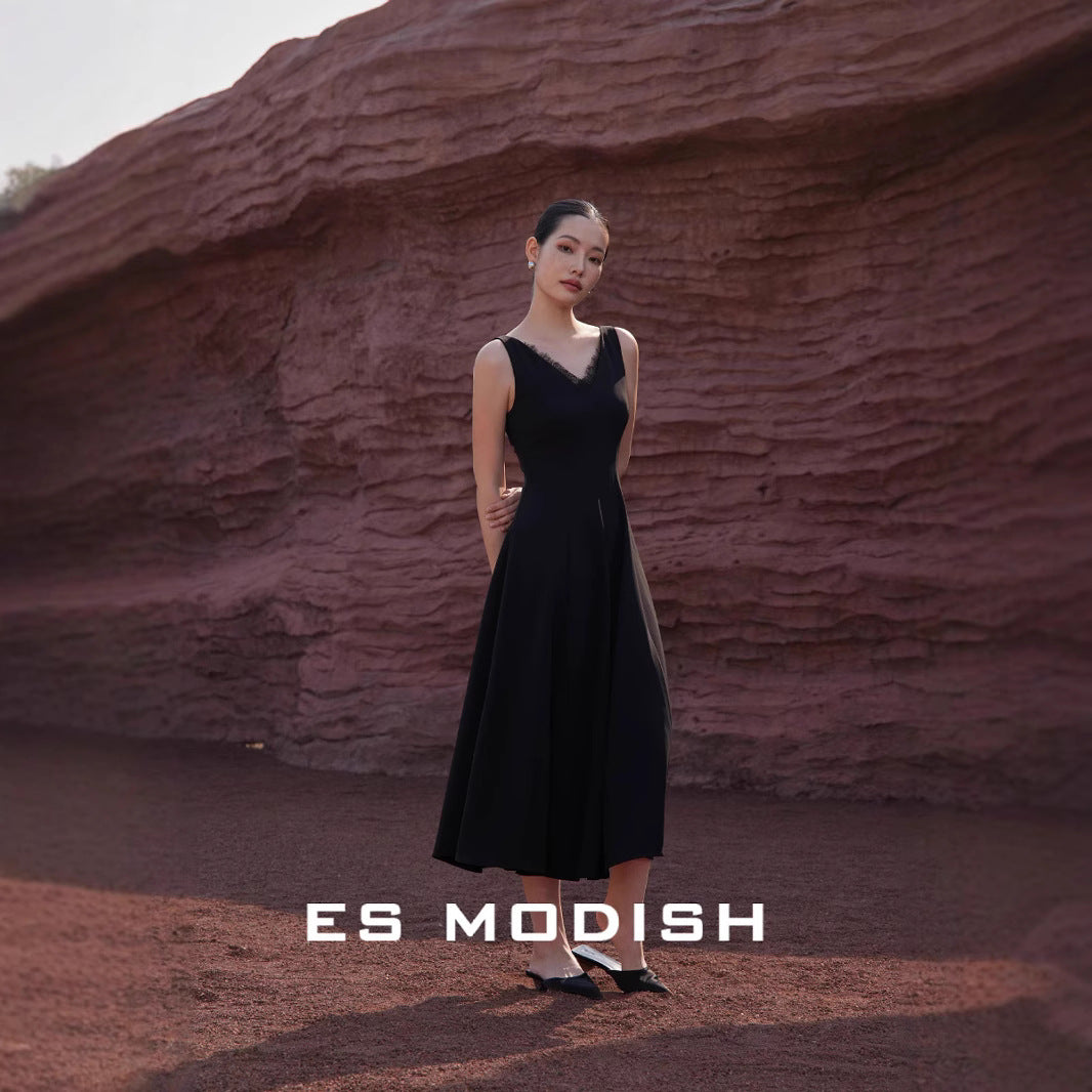 2025 ES MODISH Spring New  Premium V-Neck Halter Lace Splicing High Waist Suspender Dress Women