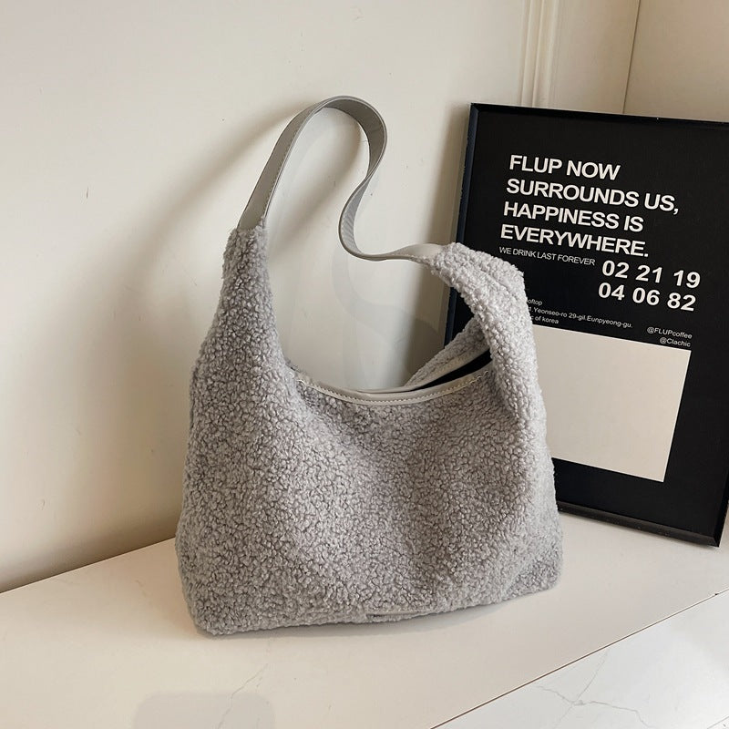 ANTMVS 2025 Lamb wool large-capacity bag women's popular new fashion shoulder bag high-end feeling Popular commuter plush bucket bag