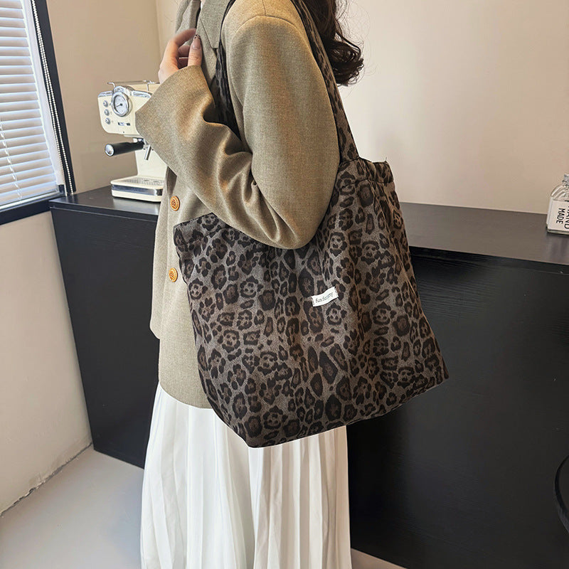 ANTMVS 2025 This year, the popular leopard print bag women's popular new high-end casual shoulder bag large-capacity commuter tote bag