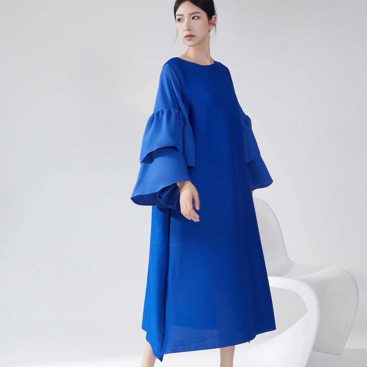 2025 Hot trade women's clothing autumn high-end dress loose large size horn sleeve 2025 new temperament elegant medium and long dress