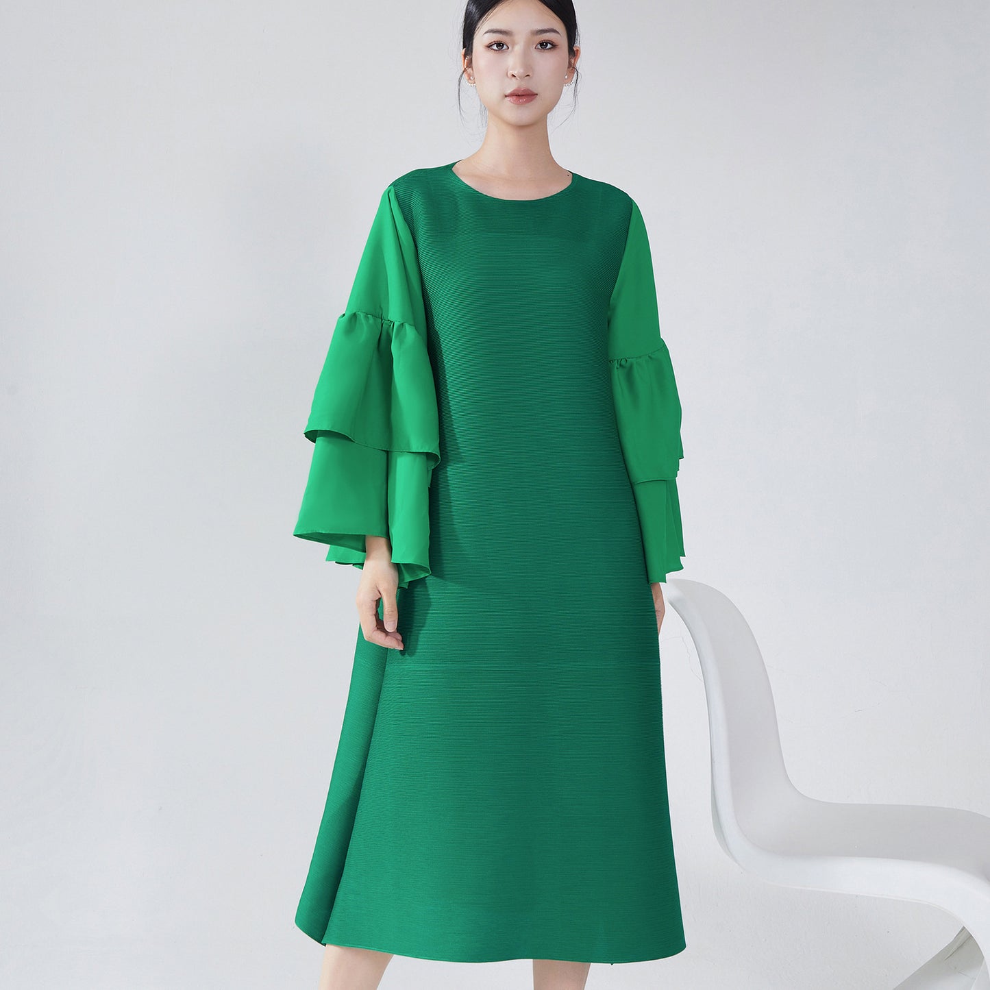 2025 Hot trade women's clothing autumn high-end dress loose large size horn sleeve 2025 new temperament elegant medium and long dress