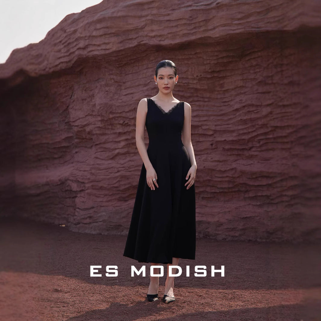 2025 ES MODISH Spring New  Premium V-Neck Halter Lace Splicing High Waist Suspender Dress Women