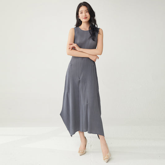 2025 vacation dress summer women's high-end sense sleeveless loose a-word pendulum thin irregular temperament medium and long dress