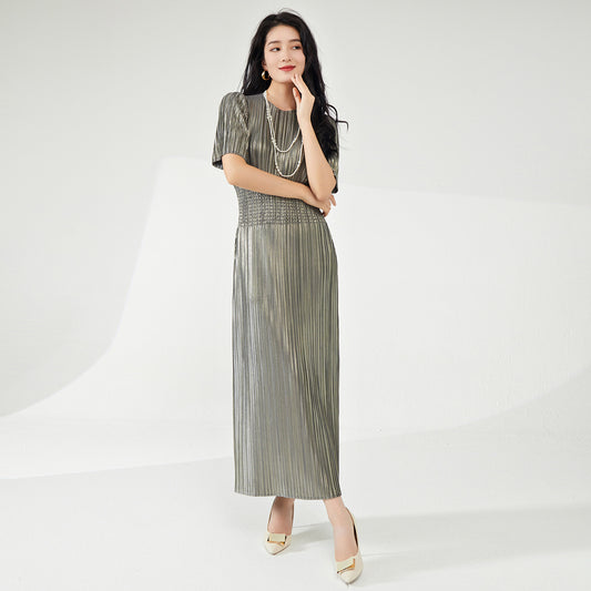 2025 summer dress women's high-end sense round neck short sleeve waist thin metal texture temperament elegant dress dress