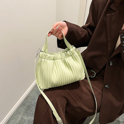 ANTMVS 2025 Fashion pleated portable bucket bag popular new trend versatile simple Korean version shoulder messenger bag bag