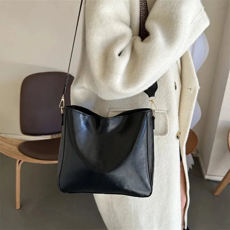 Antmvs Antmvs - New Trendy Retro High-End Womens Bag  Autumn Winter New Splicing Bucket Bag For Fashion Versatility Large Capacity Shoulder Bag