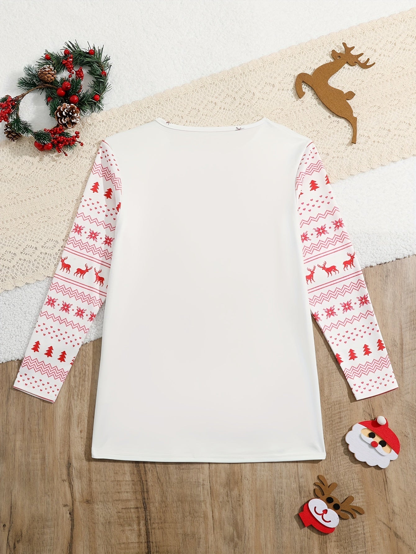 Vibrant Kitty & Reindeer Graphic Long Sleeve T-Shirt for Girls - Soft, Breathable, and Comfortable Fabric - Perfect for Spring, Fall, and Christmas Gift Ideas