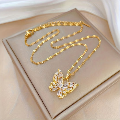 Fashionable French Retro Elegant Light Luxury Style Shiny Zircon Butterfly Pendant Necklace Temperament Women's Necklace The First Choice Gift for Girls and Women