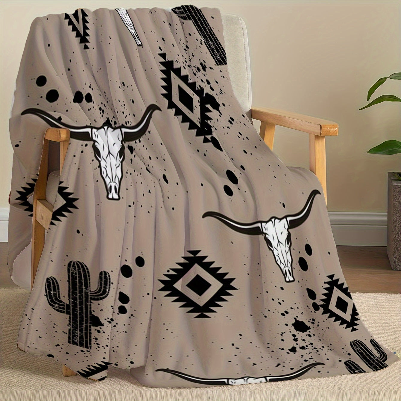 1pc Rustic Western Flannel Fleece Blanket, French Style, Soft Cozy Throw Blanket, Bull Skull And Cactus Design, Home Decor, For Halloween